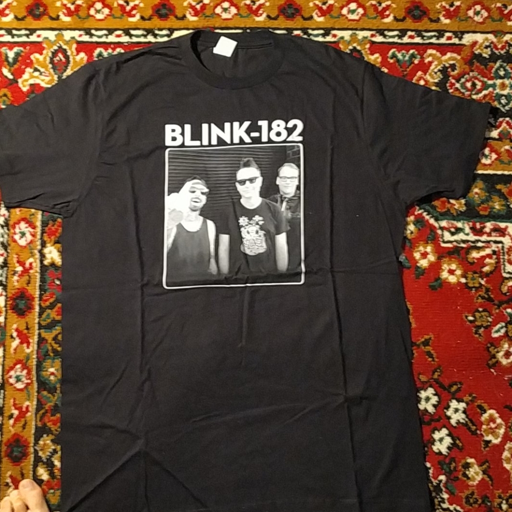 Men's Blink 182 Shirt Large